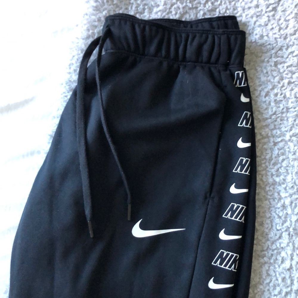 Nike joggers for women. Size small